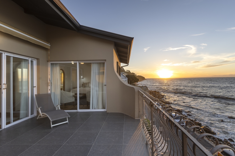 6 Bedroom Property for Sale in Gordons Bay Village Western Cape